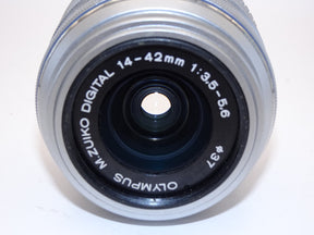 【外観特上級】OLYMPUS  M.ZUIKO DIGITAL 14-42mm F3.5-5.6 II R