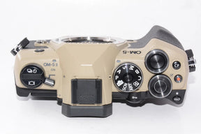 【ほぼ新品】OM-5 Mark II ボディ サンドベージュ