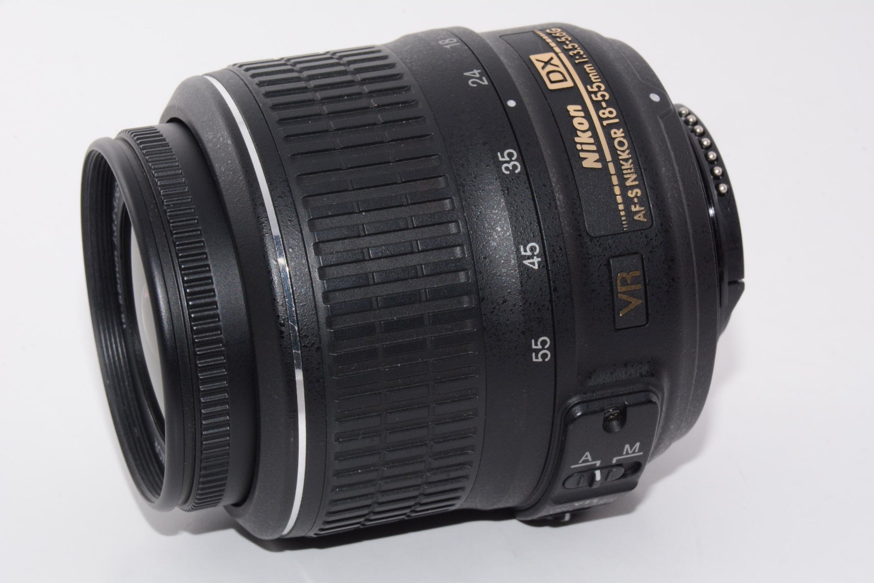 【外観並級】Nikon 標準ズームレンズ AF-S DX NIKKOR 18-55mm f3.5-5.6G VR