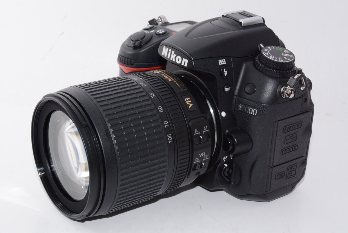 【外観特上級】Nikon デジタル一眼レフカメラ D7000 18-105VR キット D7000LK18-105