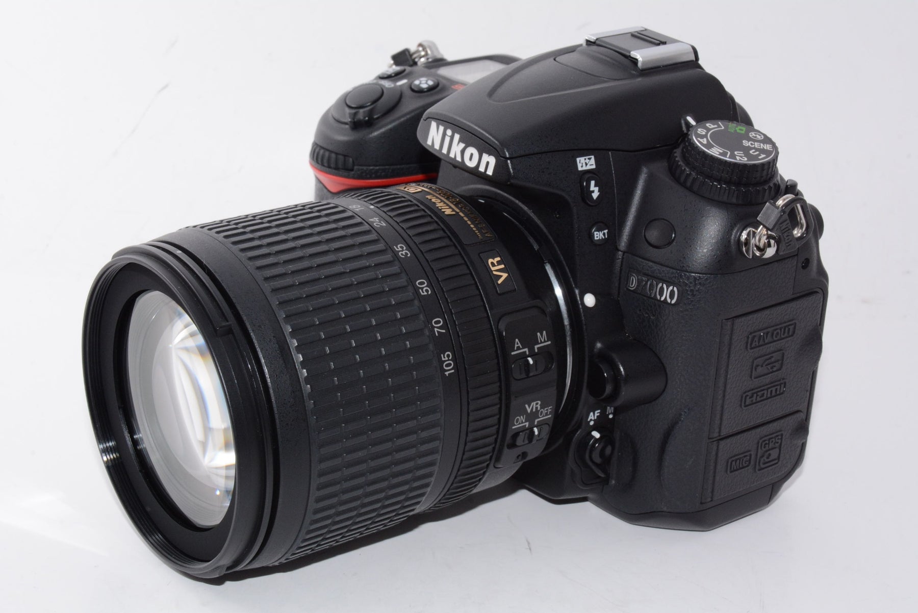 【外観特上級】Nikon デジタル一眼レフカメラ D7000 18-105VR キット D7000LK18-105