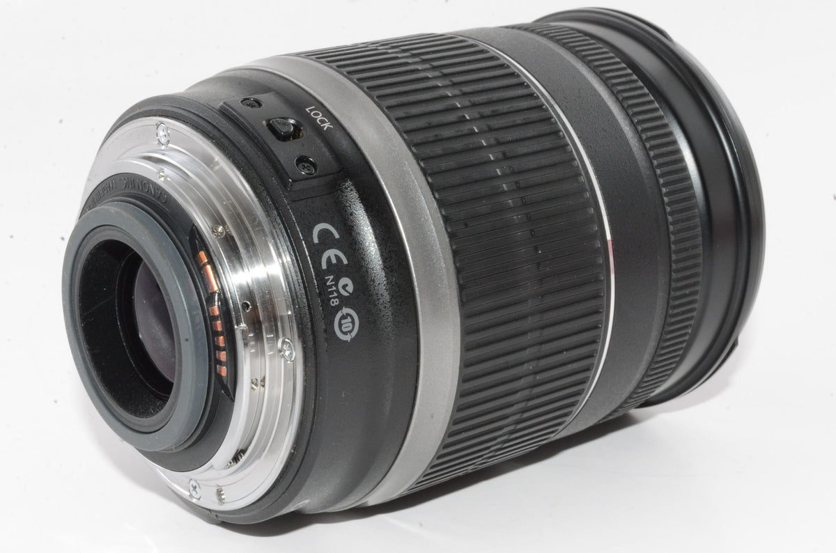 【外観特上級】Canon EF-S18-200mm F3.5-5.6 IS APS-C対応