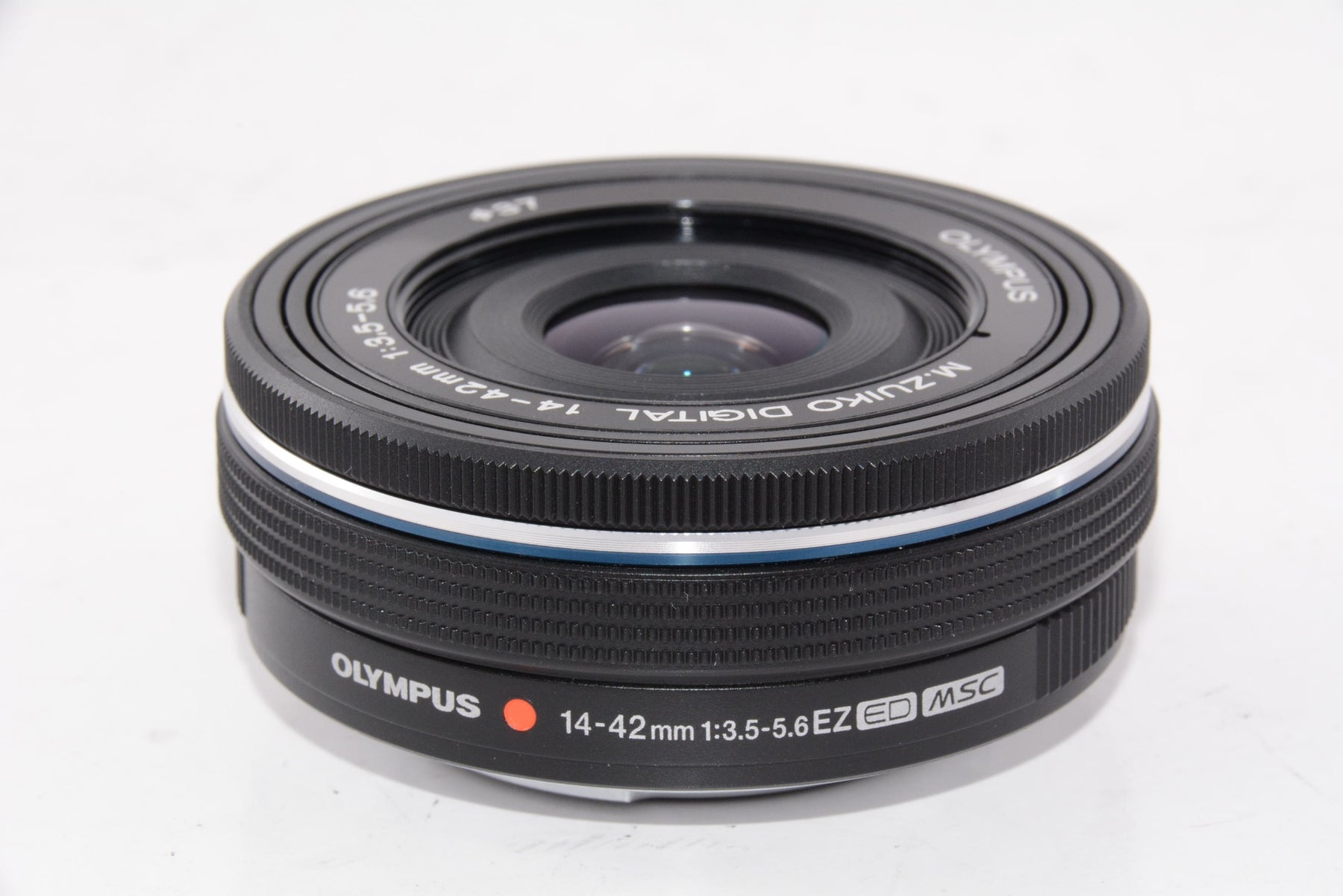 【外観特上級】OLYMPUS 電動式パンケーキズームレンズ M.ZUIKO DIGITAL ED 14-42mm F3.5-5.6 EZ BLK