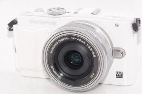 【外観並級】OLYMPUS  PEN Lite E-PL6 レンズキット