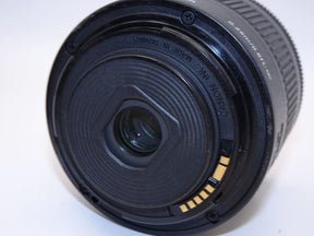 【外観特上級】Canon 標準ズームレンズ EF-S18-55mm F4.0-5.6IS STM