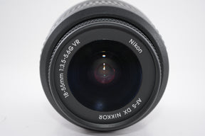 【外観特上級】Nikon デジタル一眼レフカメラ D3200 レンズキット AF-S DX NIKKOR 18-55mm f/3.5-5.6G VR付属 レッド D3200LKRD