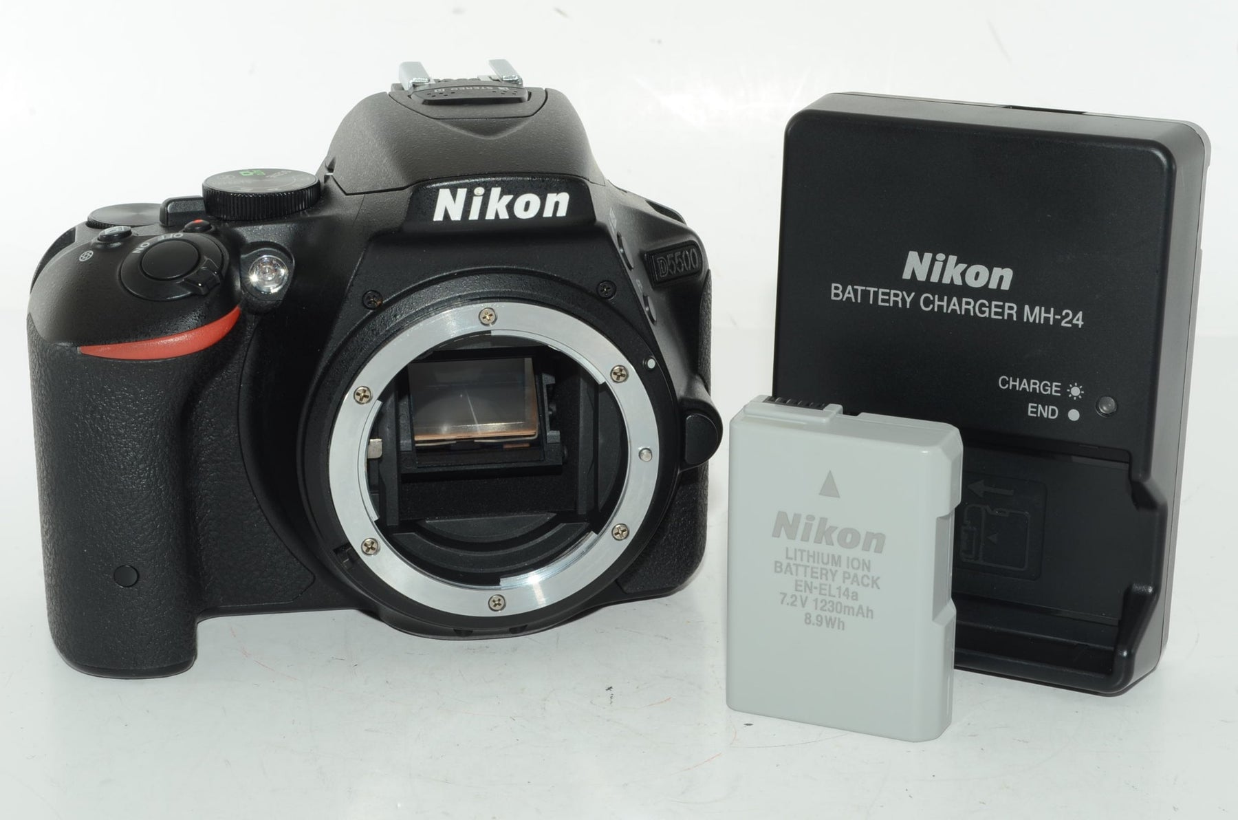 【外観特上級】Nikon デジタル一眼レフカメラ D5500 ボディー ブラック  D5500BK