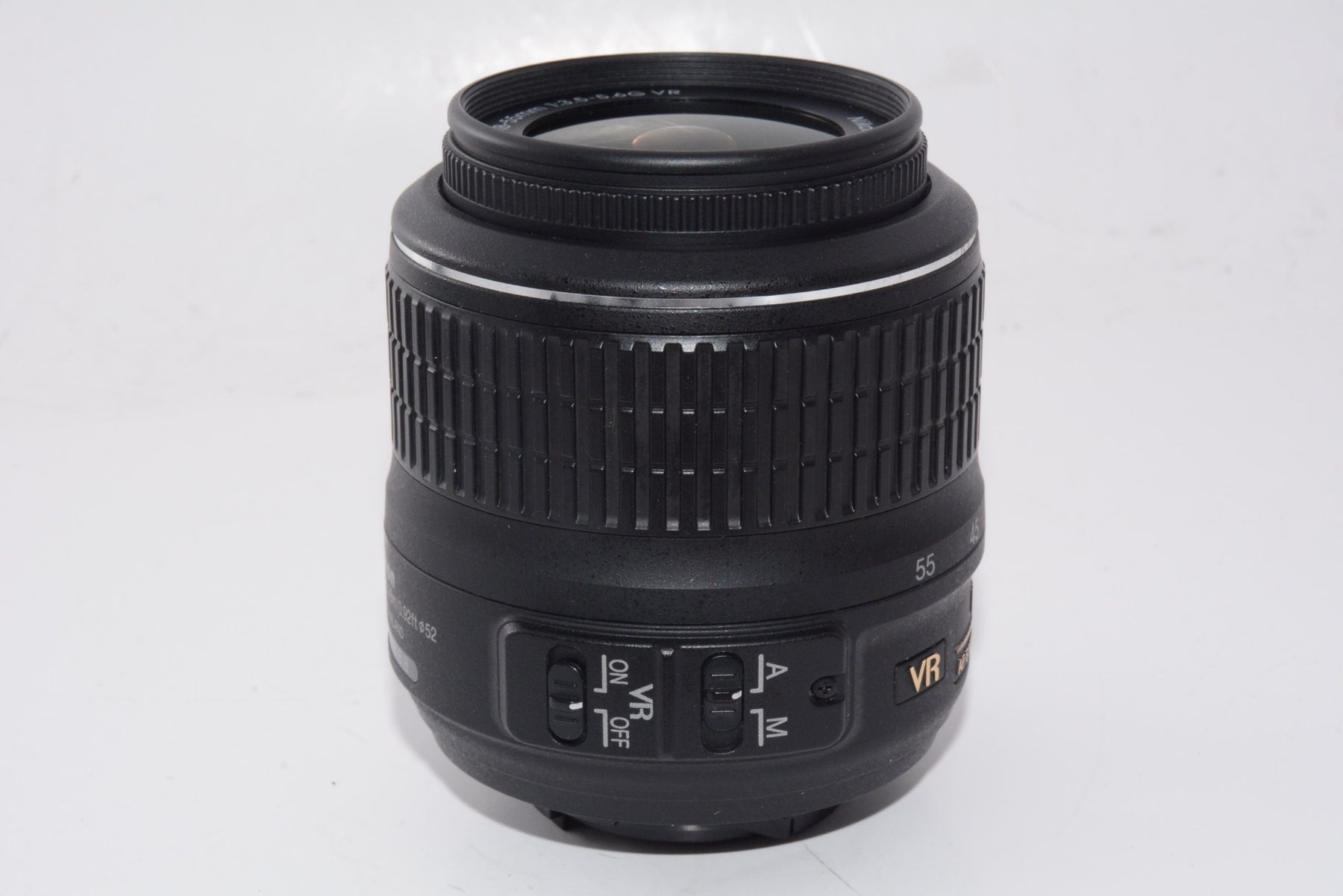 【外観特上級】Nikon 標準ズームレンズ AF-S DX NIKKOR 18-55mm f3.5-5.6G VR