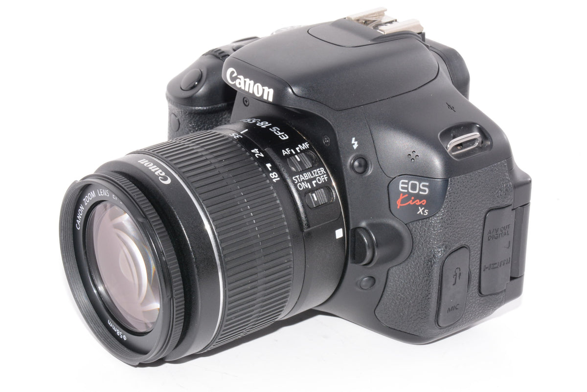 【外観特上級】Canon デジタル一眼レフカメラ EOS Kiss X5 レンズキット