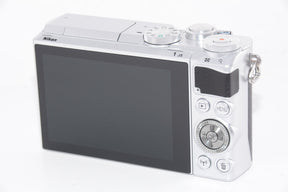 【外観特上級】Nikon ミラーレス一眼 Nikon1 J5 ボディ