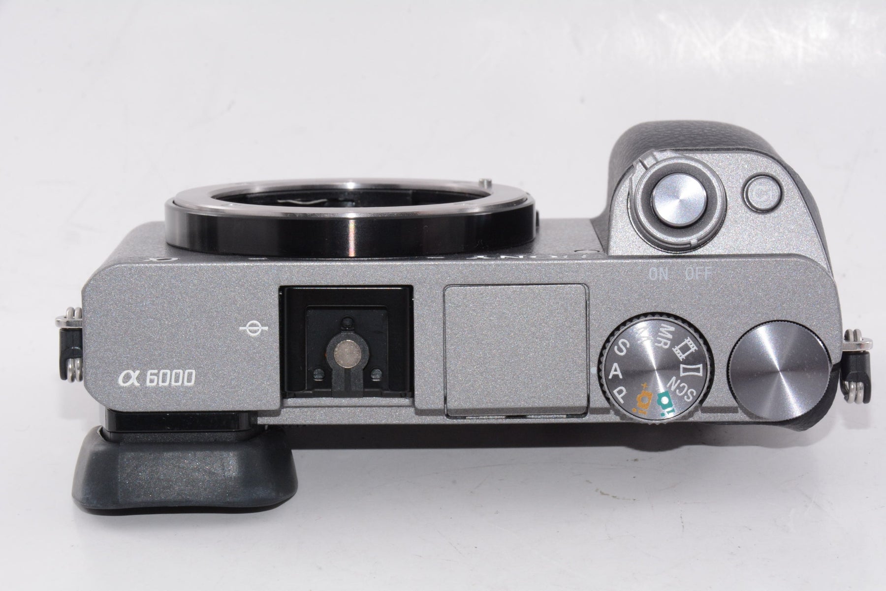 【外観特上級】ソニー ミラーレス一眼 α6000 ボディ グラファイトグレー ILCE-6000