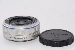 【外観特上級】OLYMPUS パンケーキレンズ M.ZUIKO DIGITAL 17mm F2.8 シルバー
