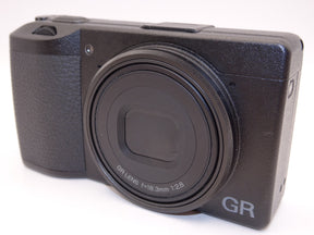 【外観特上級】RICOH リコー GR III デジタルカメラ