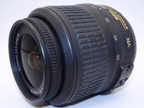 【外観並級】Nikon 標準ズームレンズ AF-S DX NIKKOR 18-55mm f3.5-5.6G VR