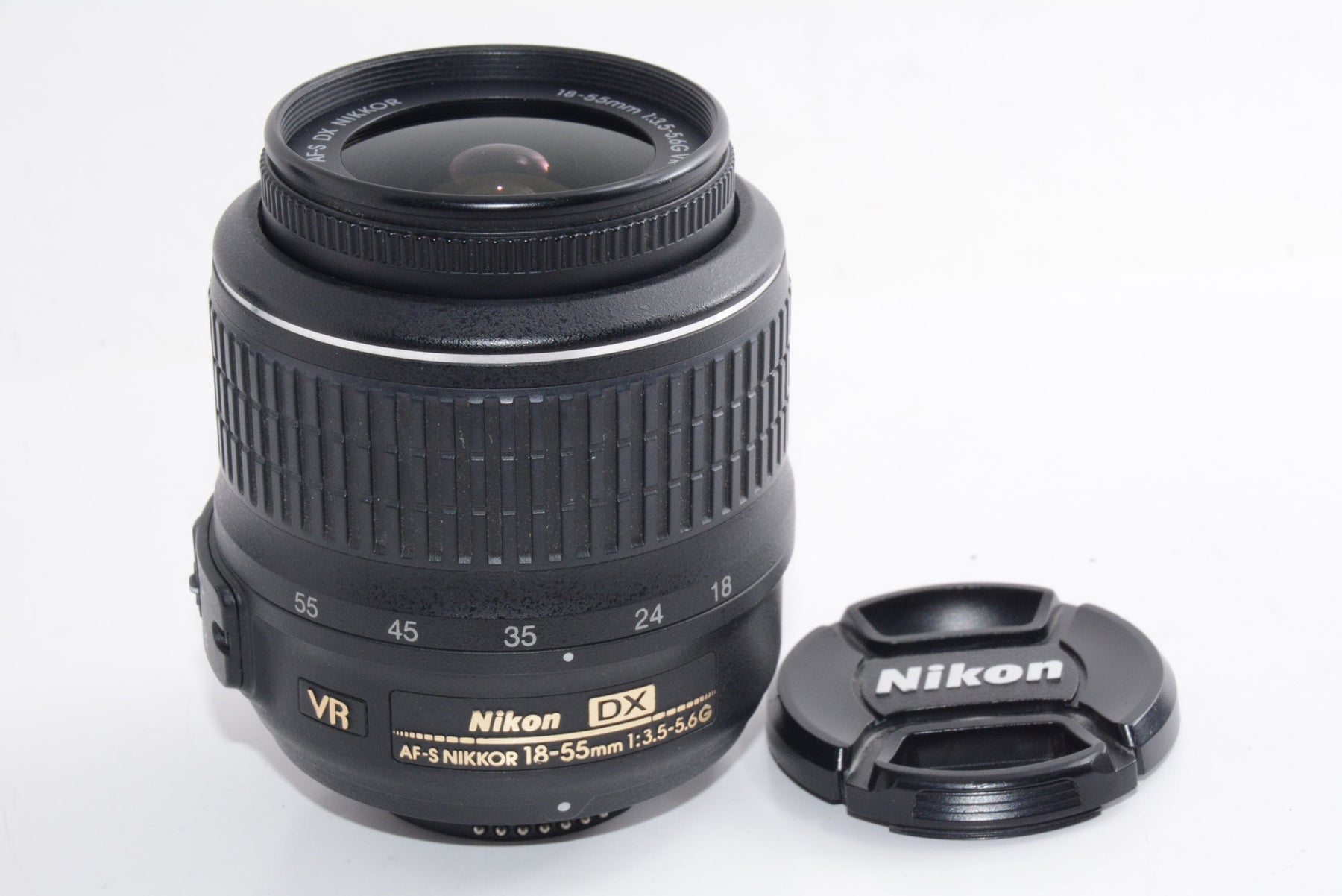 【外観並級】Nikon 標準ズームレンズ AF-S DX NIKKOR 18-55mm f3.5-5.6G VR