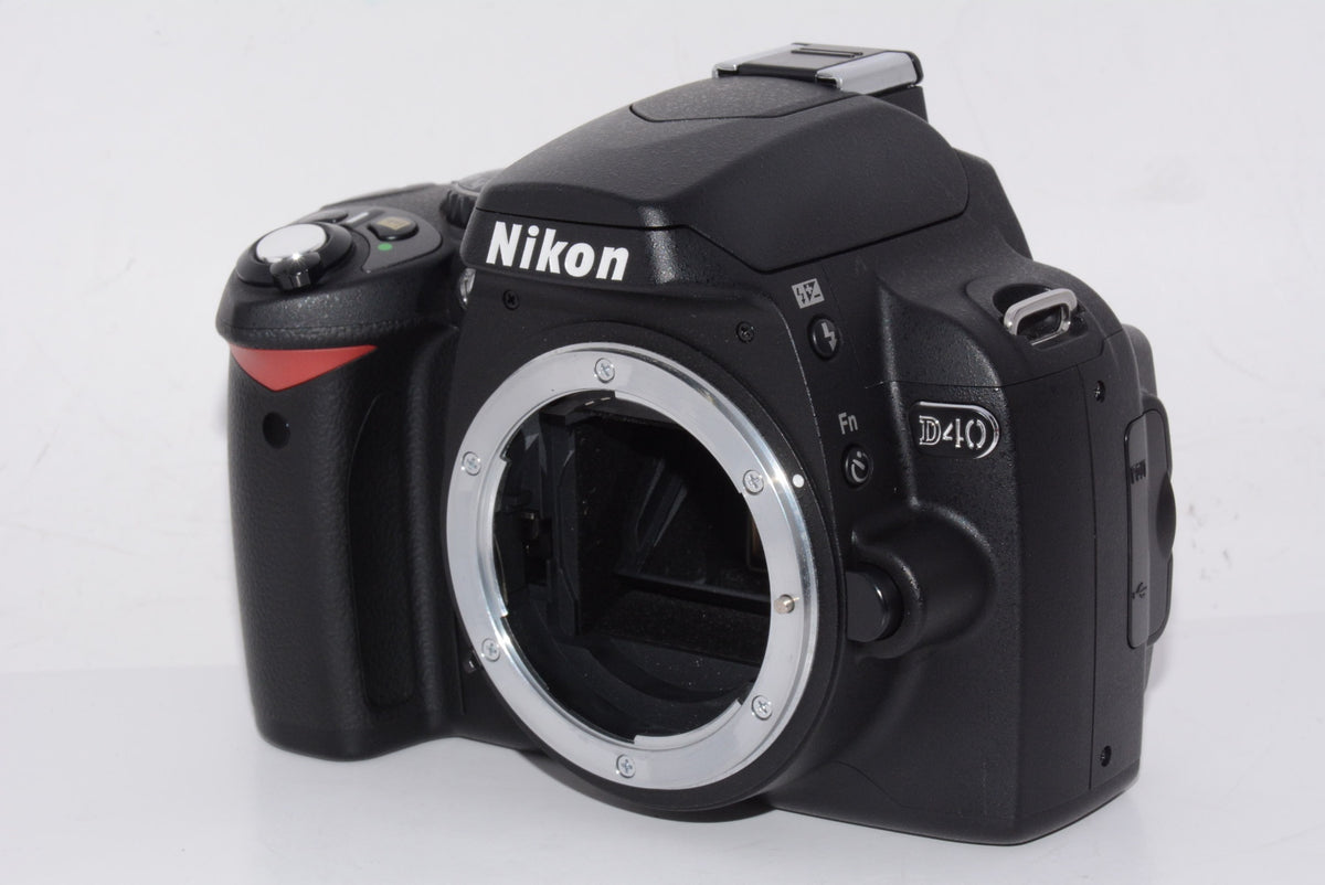 【外観特上級】Nikon デジタル一眼レフカメラ D40 レンズキット ブラック D40BLK