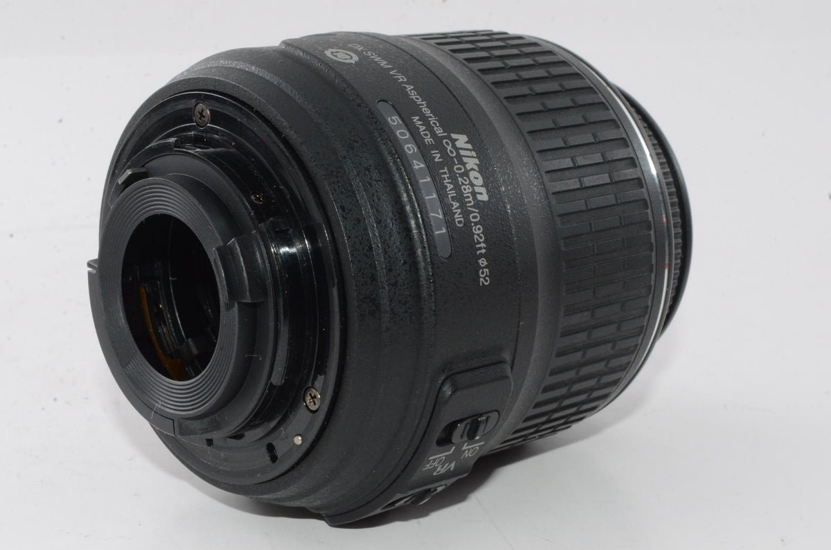 【外観特上級】Nikon 標準ズームレンズ AF-S DX NIKKOR 18-55mm f3.5-5.6G VR