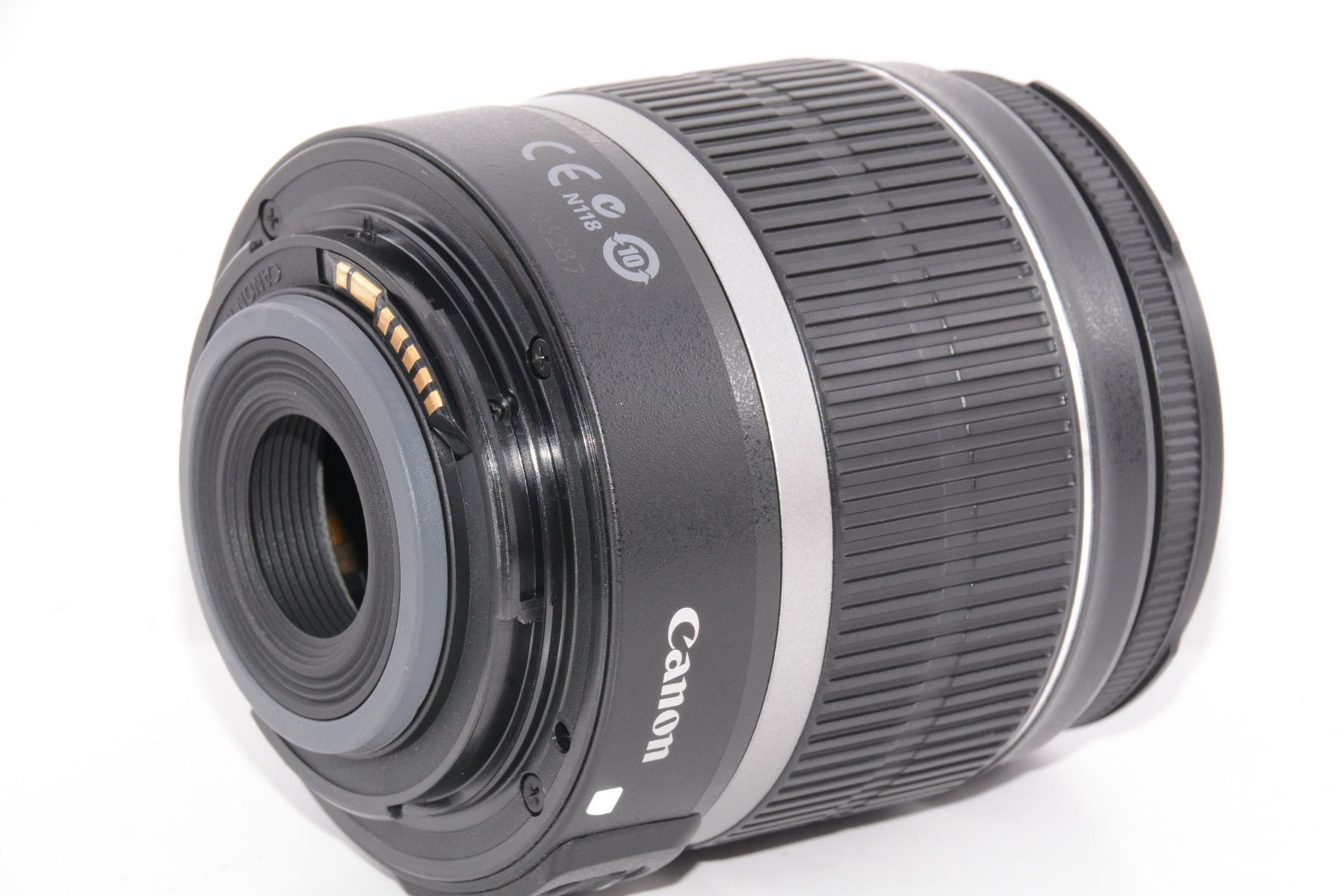 【外観特上級】Canon 標準ズームレンズ EF-S18-55mm F3.5-5.6 IS