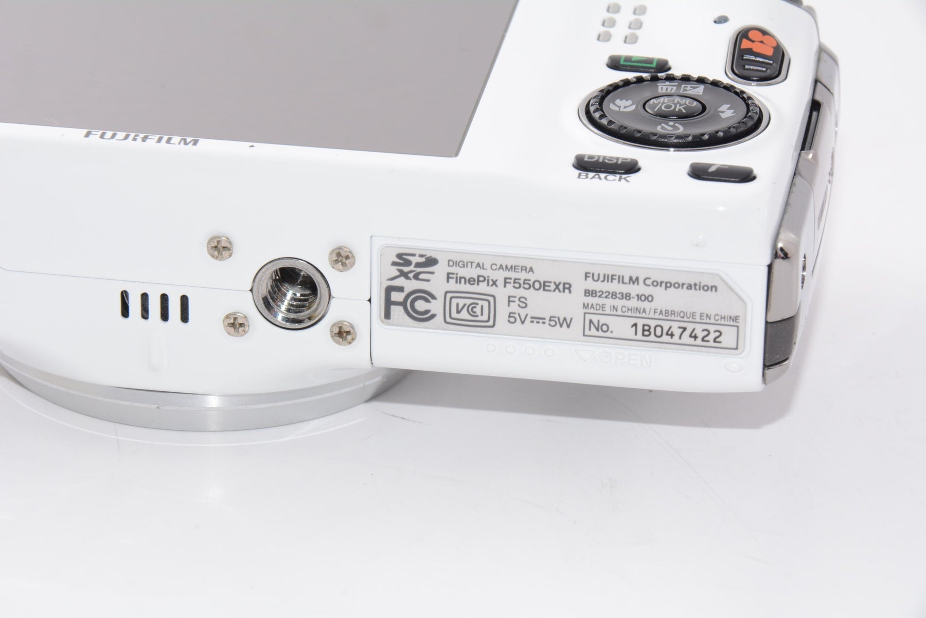【外観特上級】FUJIFILM デジタルカメラ FinePix F550EXR ホワイト FX-F550EXR WH