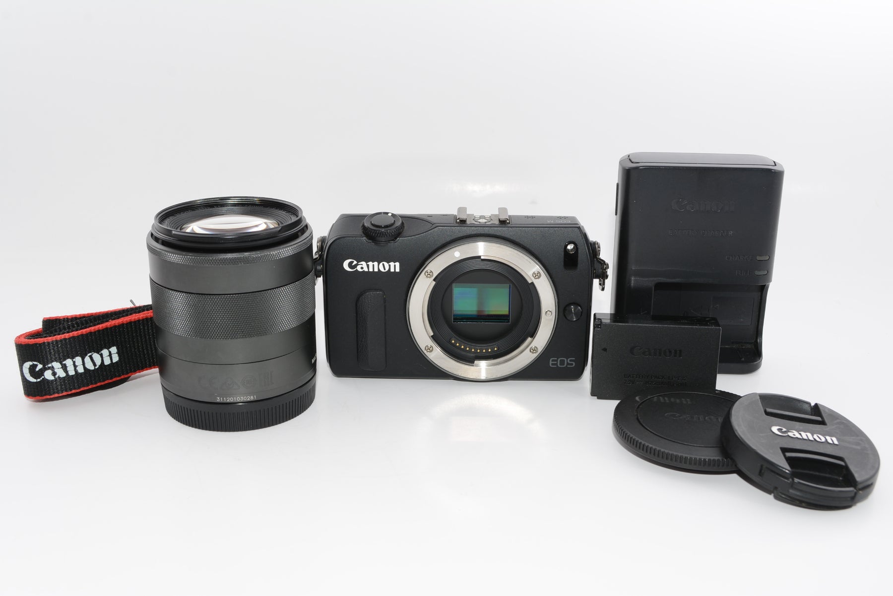 【外観並級】Canon ミラーレス一眼カメラ EOS M レンズキット EF-M18-55mm F3.5-5.6 IS STM付属 ブラック EOSMBK-18-55ISSTMLK