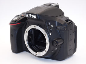 【外観並級】Nikon デジタル一眼レフカメラ D5300 18-55mm VR II レンズキット ブラック