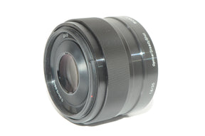 【外観特上級】ソニー SONY 単焦点レンズ E 35mm F1.8 OSS ソニー Eマウント用 APS-C専用 SEL35F18