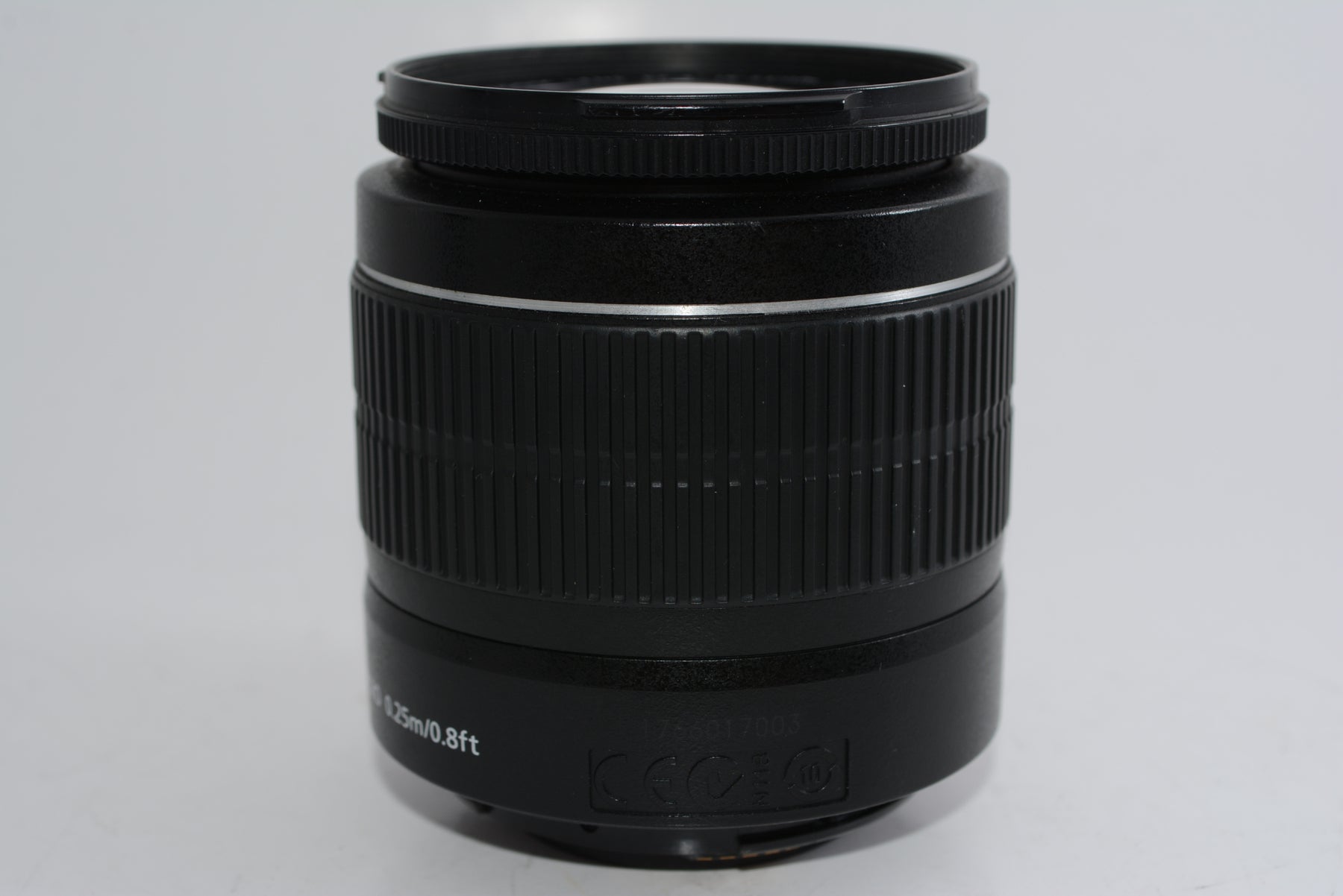 【外観並級】Canon 標準ズームレンズ EF-S18-55mm F3.5-.5.6 IS II