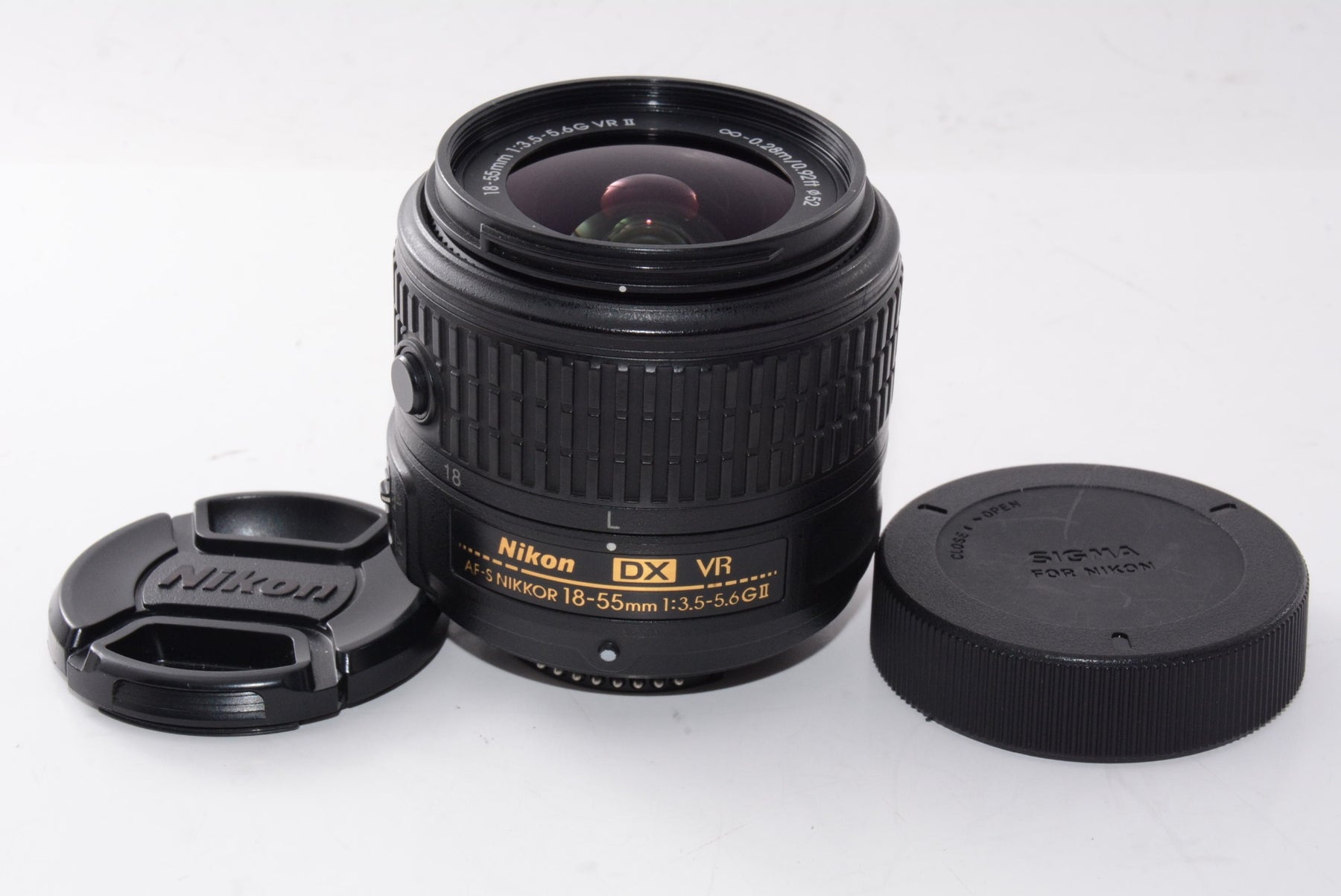【外観並級】Nikon 標準ズームレンズ AF-S DX NIKKOR 18-55mm f/3.5-5.6G VR II