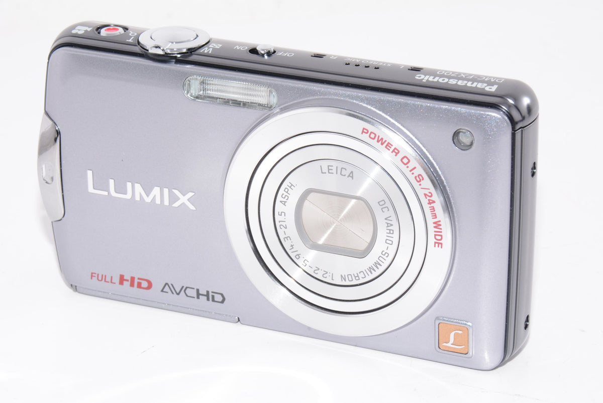 【外観特上級】パナソニック デジタルカメラ LUMIX FX700 ジュネスシルバー DMC-FX700-S