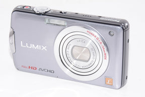 【外観特上級】パナソニック デジタルカメラ LUMIX FX700 ジュネスシルバー DMC-FX700-S