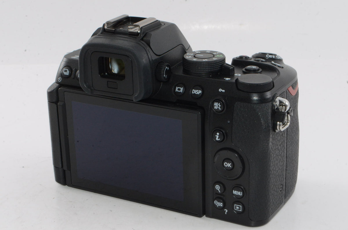【ほぼ新品】Nikon ミラーレス一眼 Z50II ボディ APS-C Zマウント