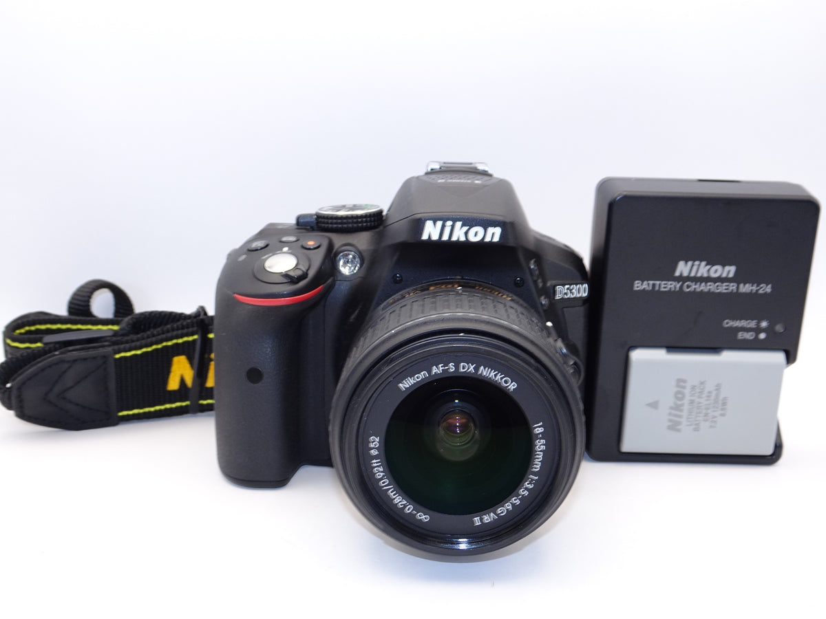 【外観特上級】Nikon デジタル一眼レフカメラ D5300 18-55mm VR II レンズキット ブラック