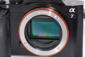 【外観並級】ソニー SONY ミラーレス一眼 α7 ボディ ILCE-7
