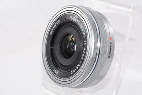 【外観並級】OLYMPUS ミラーレス一眼カメラ PEN E-PL9 レンズキット ホワイト