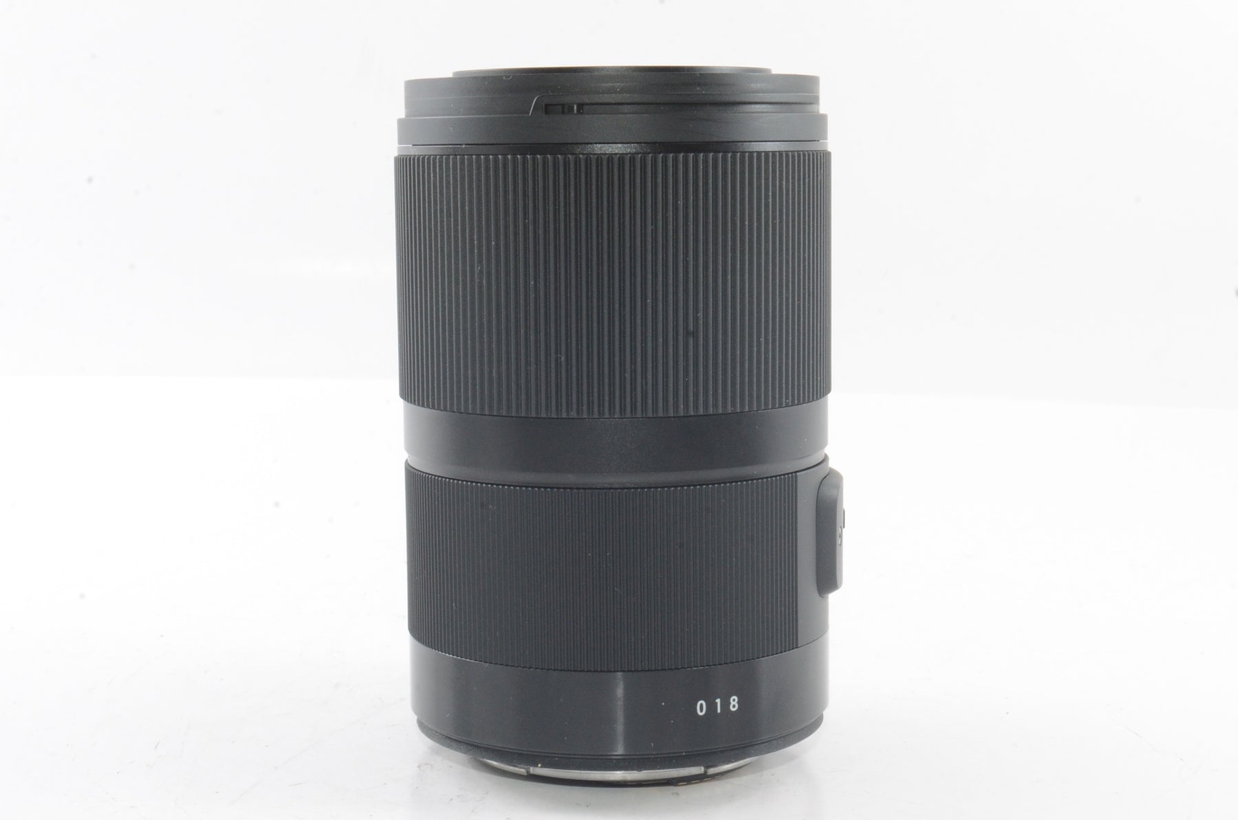 【外観特上級】SIGMA 70mm F2.8 DG MACRO Canon EFマウント フルサイズ対応 271954