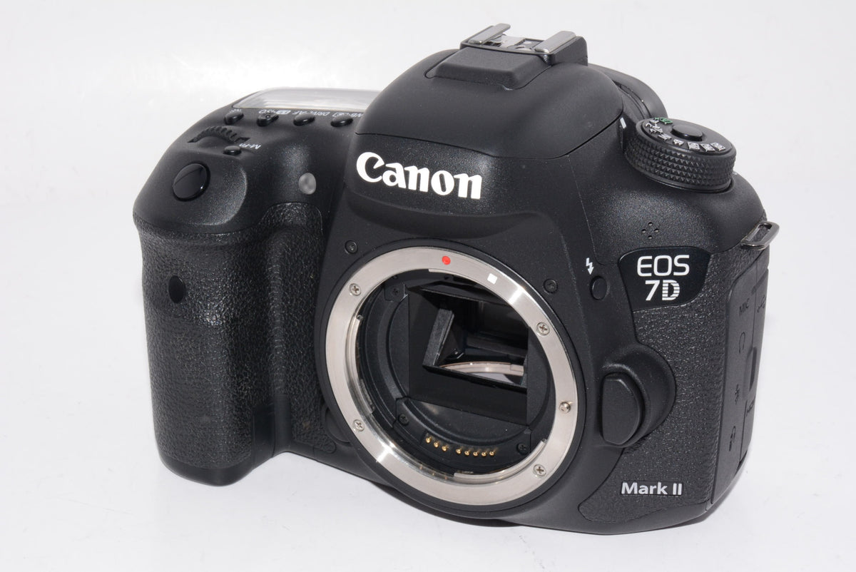 【外観特上級】Canon デジタル一眼レフカメラ EOS 7D Mark IIボディ EOS7DMK2