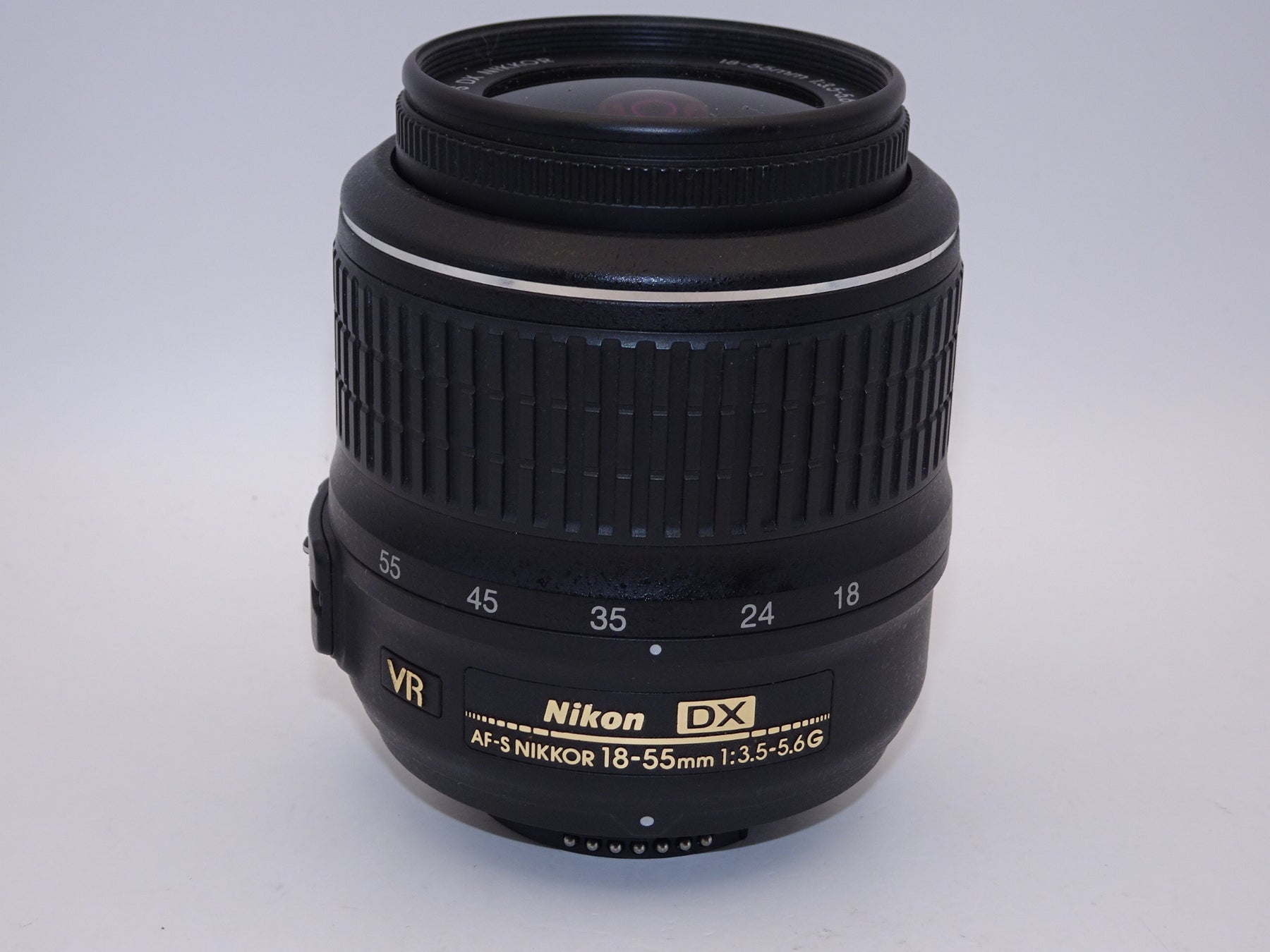 【外観特上級】Nikon 標準ズームレンズ AF-S DX NIKKOR 18-55mm f3.5-5.6G VR