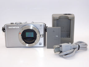 【外観特上級】OLYMPUS ミラーレス一眼 PEN Lite E-PL3 ボディ シルバー