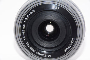 【外観特上級】OLYMPUS M.ZUIKO DIGITAL ED 14-42mm F3.5-5.6 EZ SLV