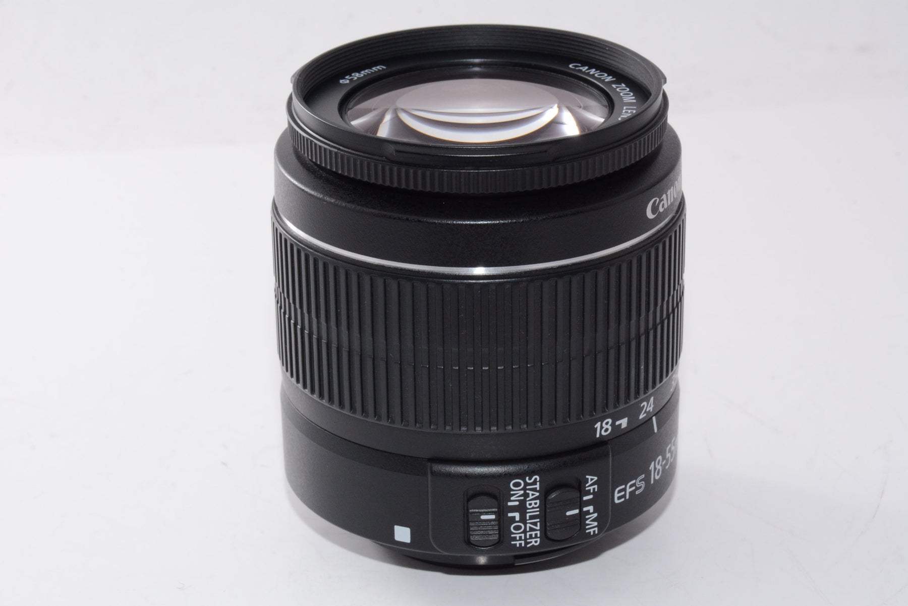 【外観特上級】Canon 標準ズームレンズ EF-S18-55mm F3.5-.5.6 IS II