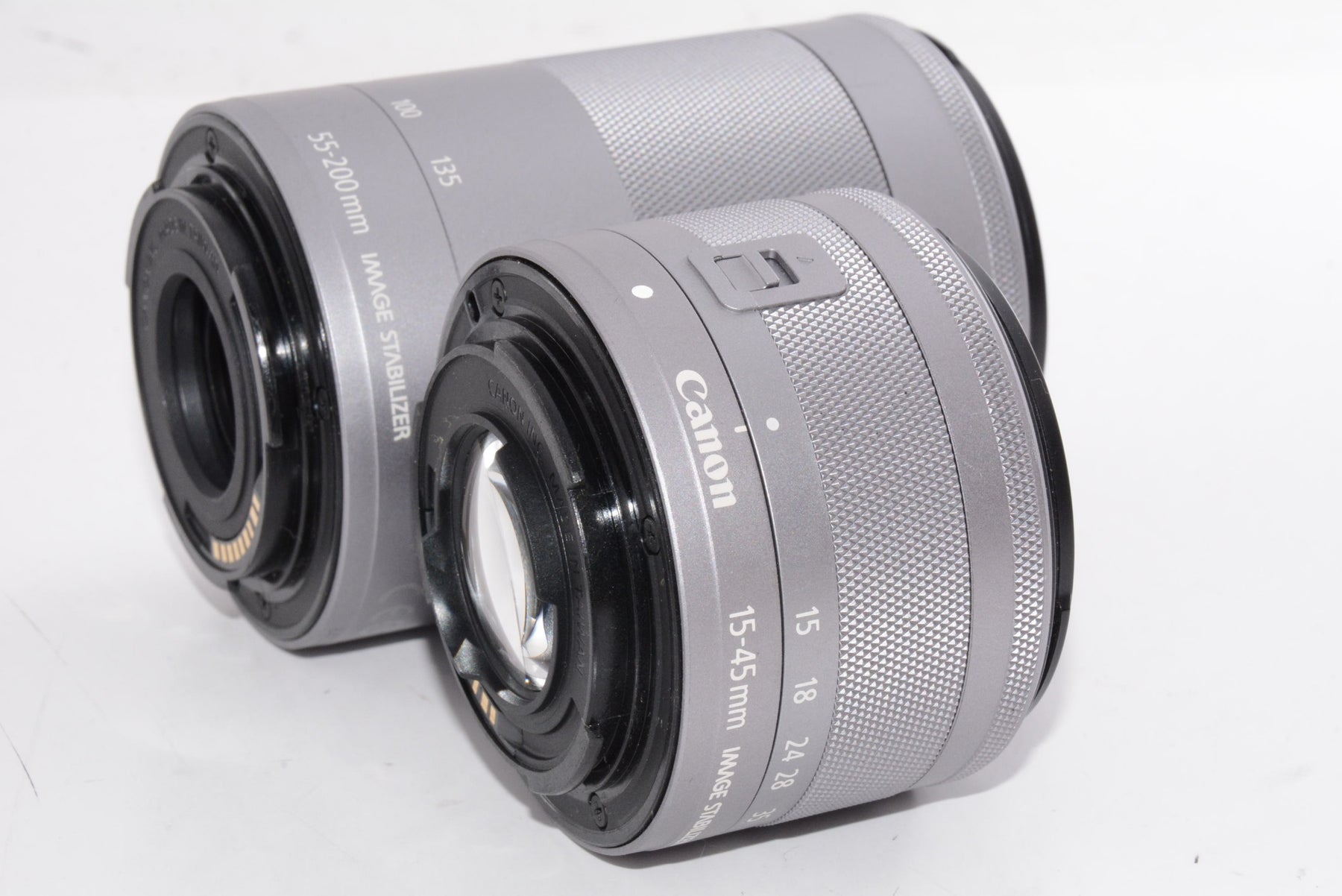 【外観並級】Canon ミラーレス一眼カメラ EOS Kiss M ダブルズームキット ホワイト EOSKISSMWH-WZK