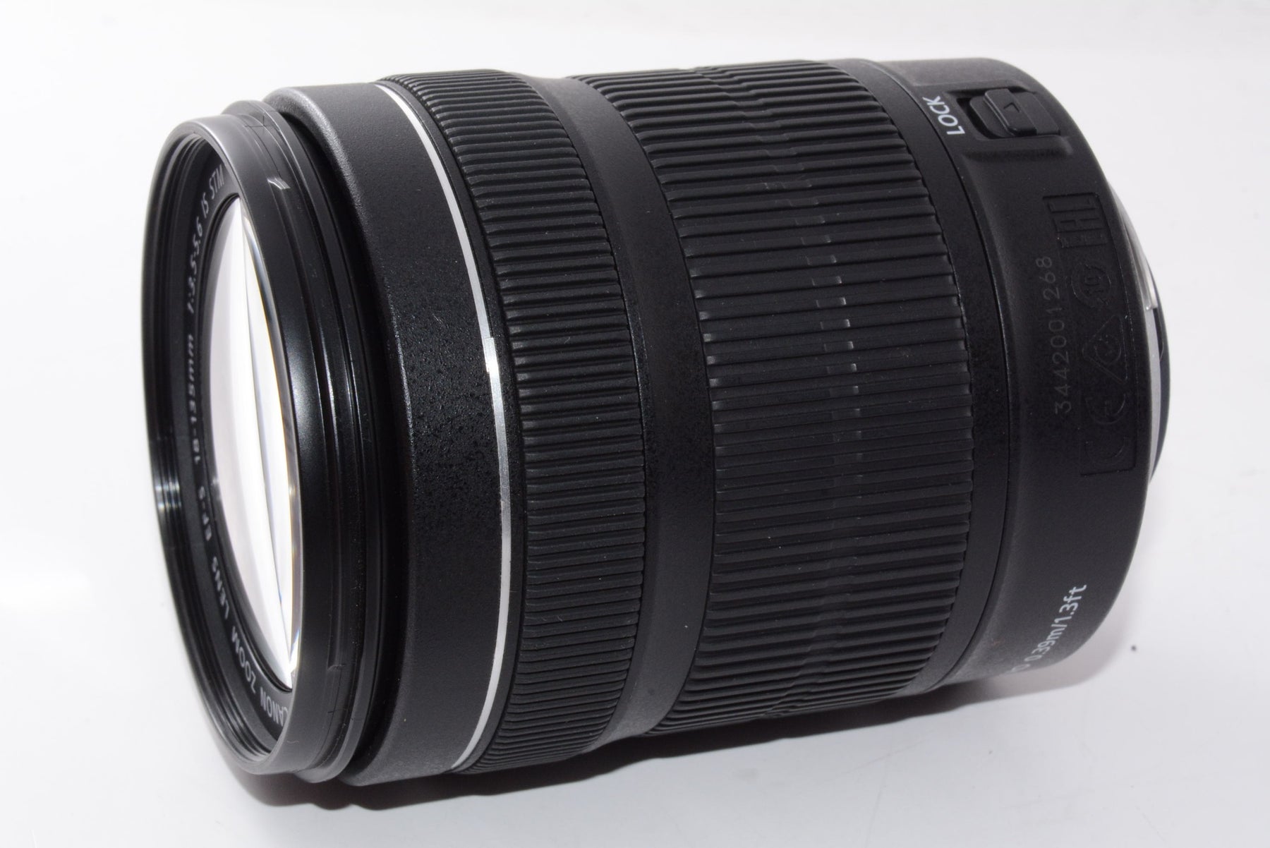 【外観特上級】Canon 標準ズームレンズ EF-S18-135mm F3.5-5.6 IS STM