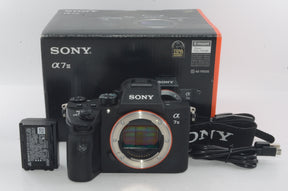 【外観特上級】ソニー ミラーレス一眼 α7 III ボディ ILCE-7M3