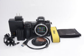 【外観並級】Nikon ミラーレスカメラ 一眼 Z6II ボディ black
