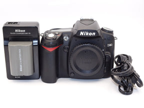 【外観特上級】Nikon デジタル一眼レフカメラ D90 ボディ