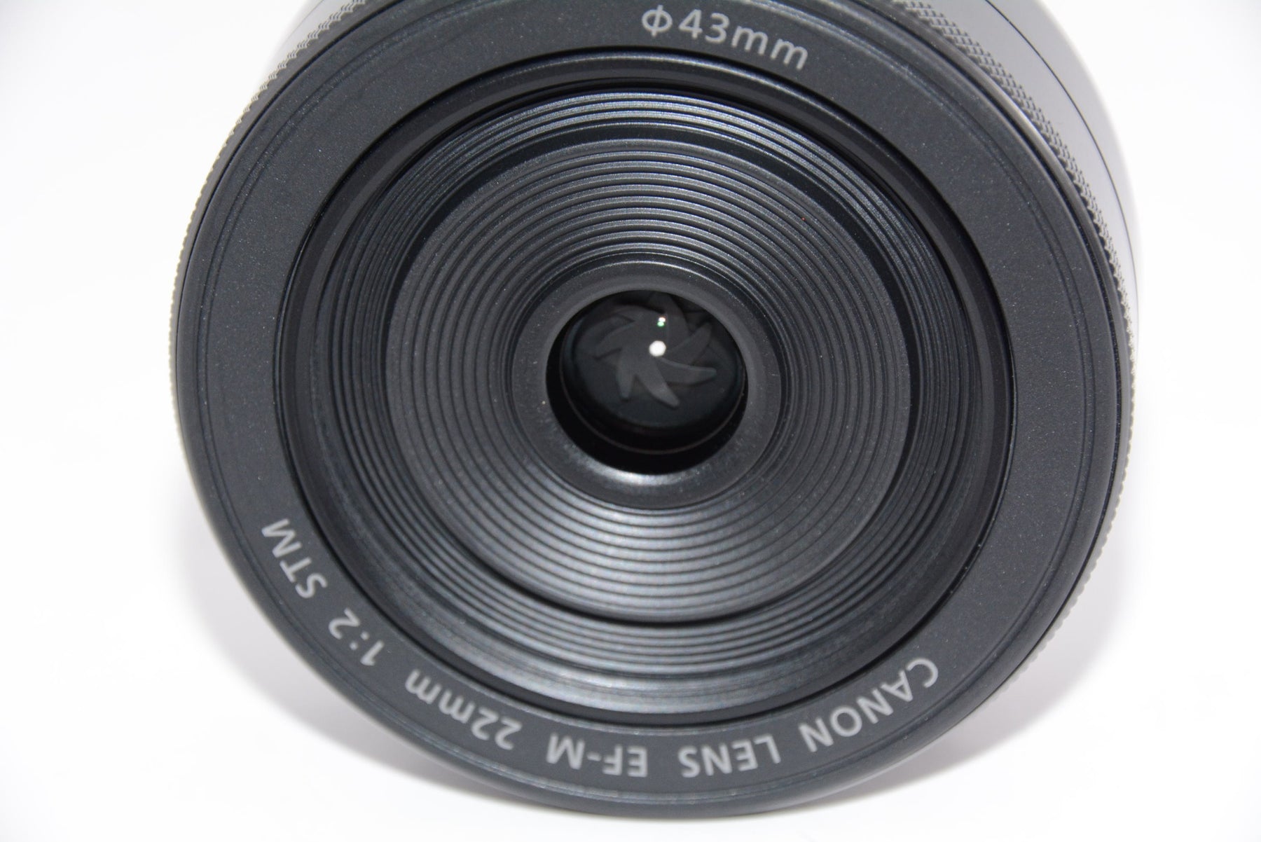 【ほぼ新品】Canon EF-M22mm F2 STM ミラーレス一眼対応