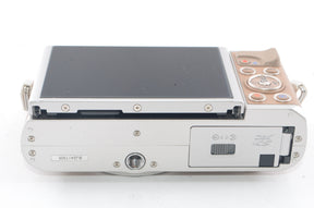 【外観特上級】OLYMPUS ミラーレス一眼カメラ PEN E-PL9 ボディー ブラウン