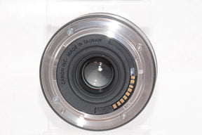 【外観特上級】Canon 単焦点広角レンズ EF-M22mm F2 STM シルバー ミラーレス一眼対応 EF-M222STMSL