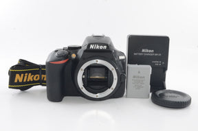 【外観並級】Nikon デジタル一眼レフカメラ D5600 ボディ