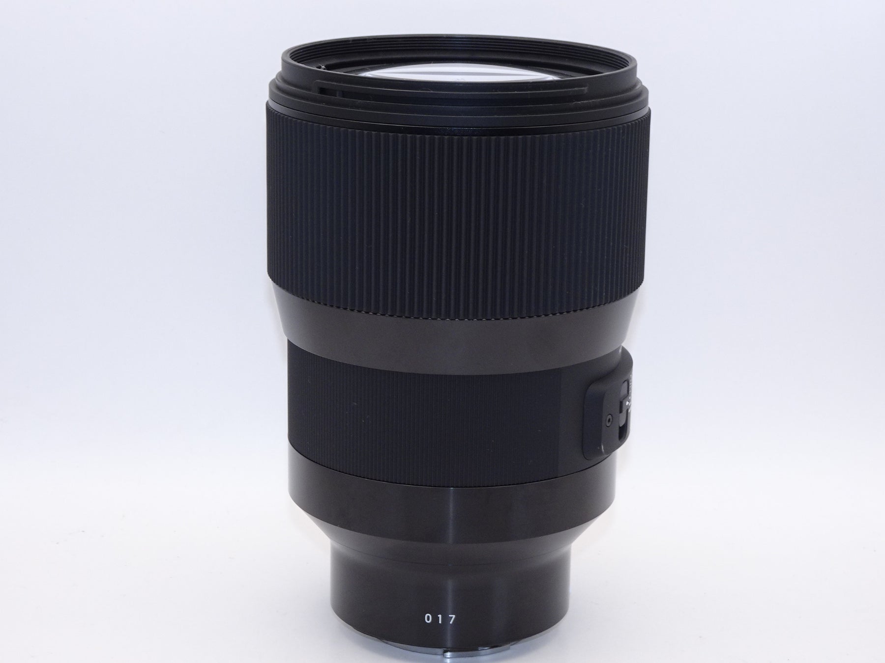 【外観特上級】SIGMA 135mm F1.8 DG HSM | Art A017 SONY-Eマウント用 ミラーレス(フルサイズ)専用